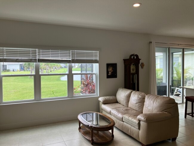 Building Photo - 9912 Crystal Isles Cir