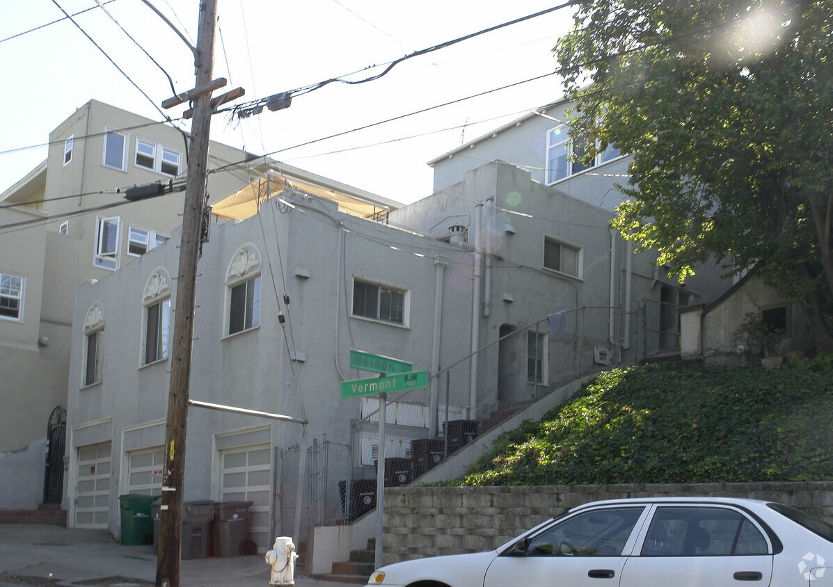 Foto del edificio - 954 Vermont St