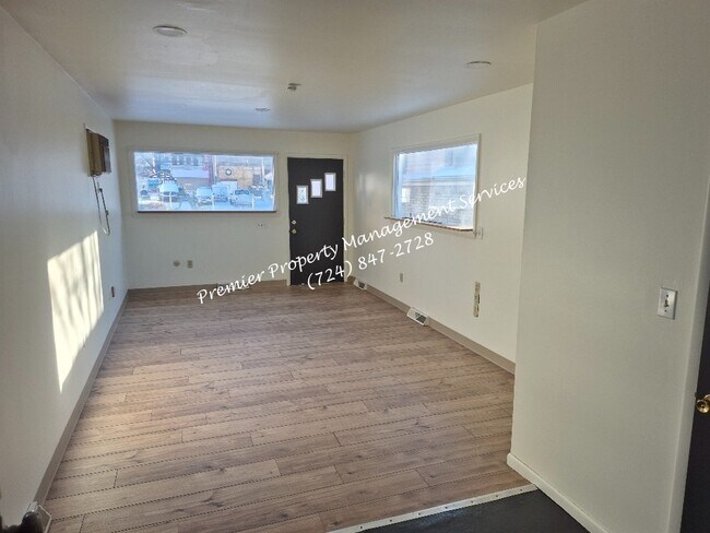 Foto del edificio - 451 Maplewood Ave