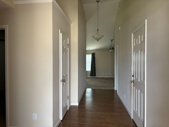 Foto del edificio - Well maintained 3BD/2BA ranch home in South Lafayette