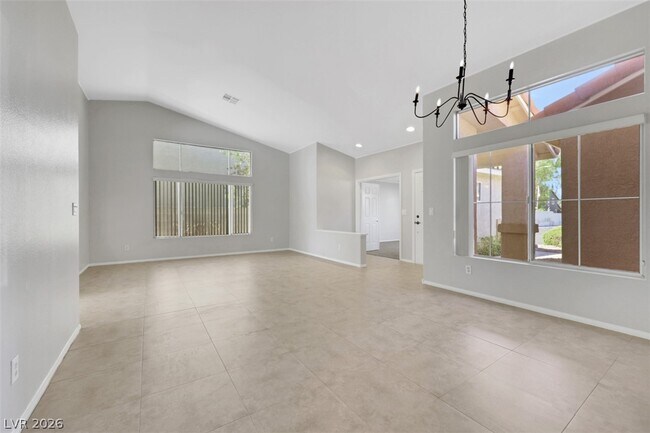Building Photo - 8730 Wallaby Ln