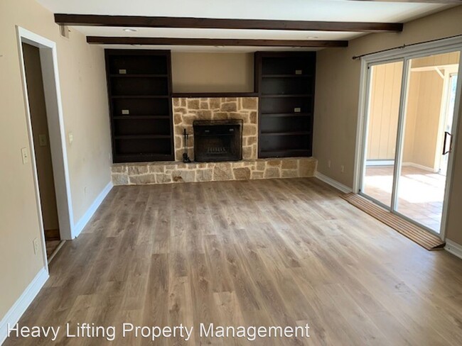 Building Photo - 2 br, 1.5 bath House - 940 A Innsbruck Drive