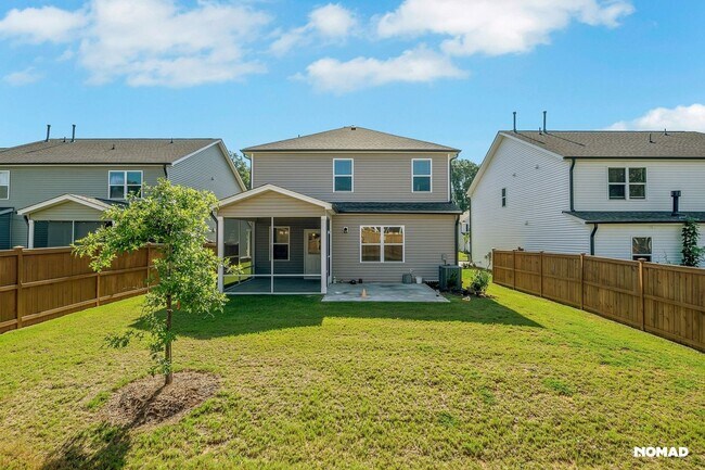Foto del edificio - 3 Bedroom Single Family Home in Garner