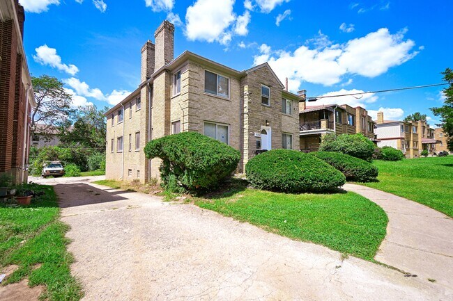 Foto del edificio - 7139 Eastlawn Dr