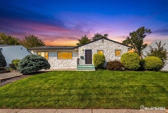 Building Photo - 56 Rieder Rd