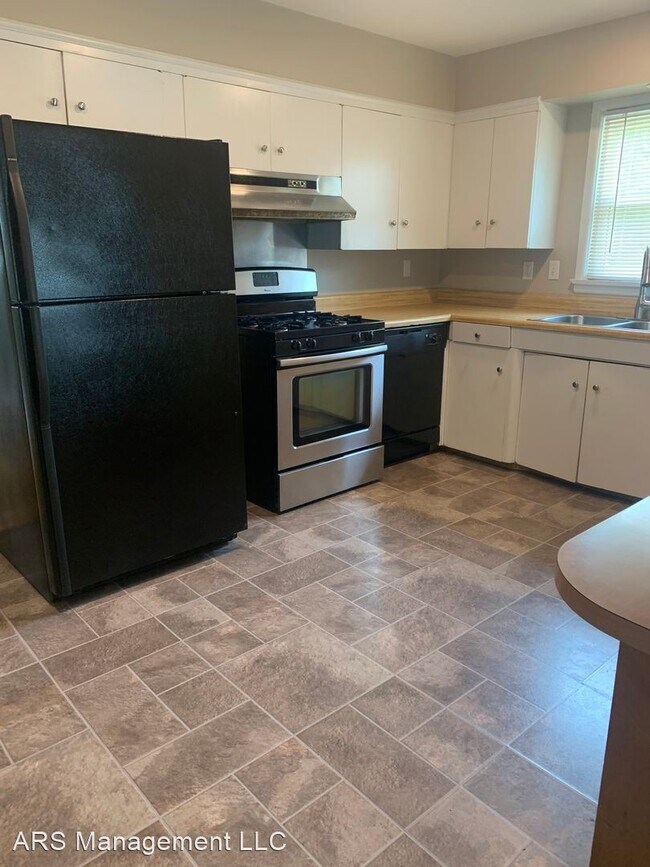 Building Photo - 3 br, 1.5 bath House - 2637 Hopper Road