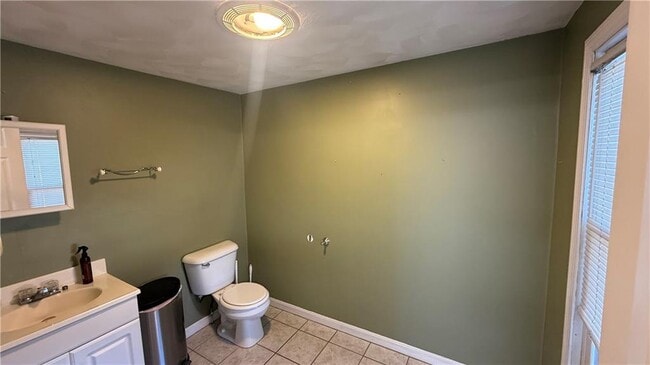Building Photo - 108 Phenix Ave