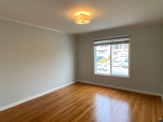 Front bedroom - 555 42nd Ave