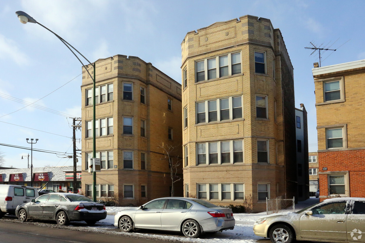 Building Photo - 5614 N Kimball Ave