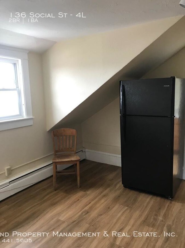 Building Photo - 2 bedroom in Woonsocket RI 02895