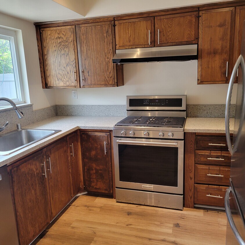Foto principal - 628 Sea Breeze Dr