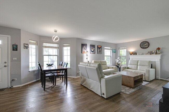 Foto del edificio - 1218 Clearview Ct