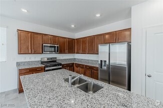 Building Photo - 7359 Legacy Pt St