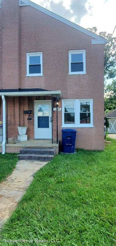 Primary Photo - 3 br, 1.5 bath House - 1123 North Royal Av...