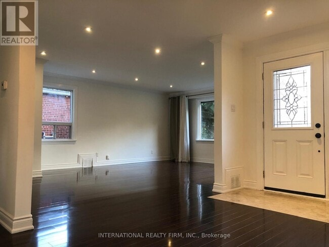Building Photo - 55 Kenton Dr