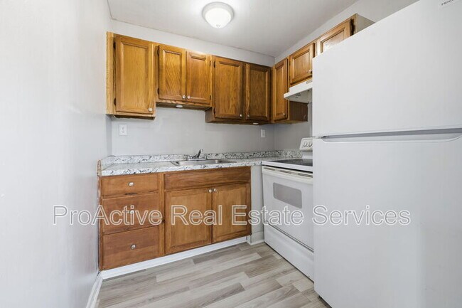 Building Photo - 507 Ashlawn Dr