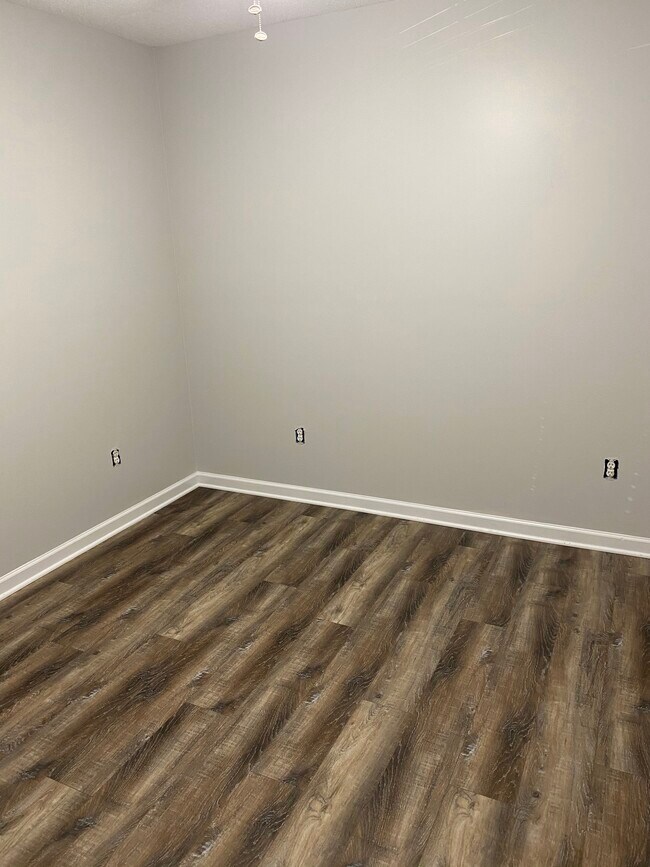 Bedroom - 544 Seays Crest Dr