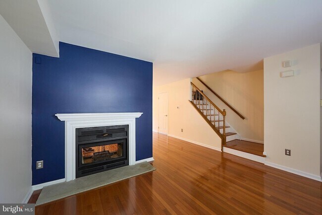 Foto del edificio - 1803 Stoneham Dr