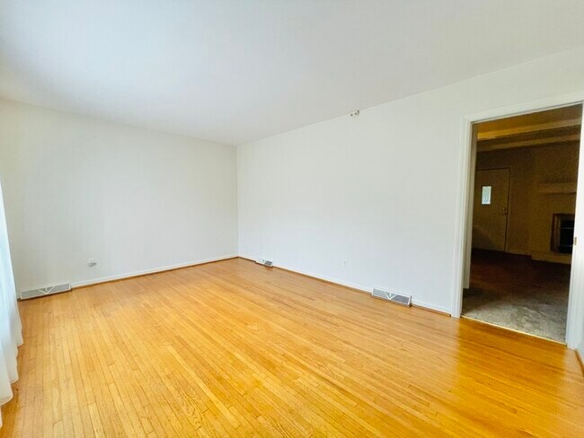 Foto del edificio - 306 Weddington Rd