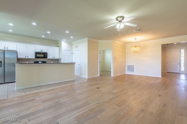 Building Photo - 8887 Ravello Ct