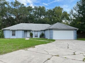 Building Photo - 1077 Shady Hollow Dr