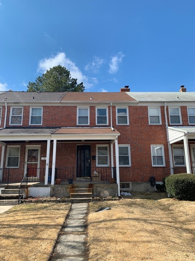 8358 Ridgely Oak Road, Parkville, MD 21234 Townhome Rentals in