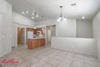 Building Photo - 2056 E Middleton Dr