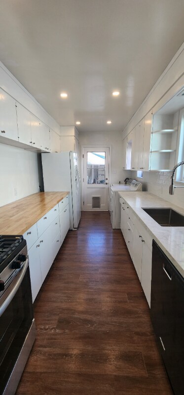 Foto del edificio - 4923 W 121st St