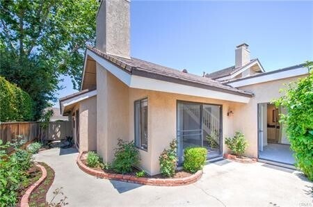 Building Photo - 21 Orangegrove