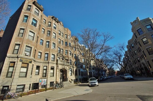 Building Photo - 121 Saint Stephen St