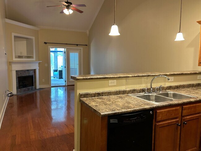 Foto del edificio - 122 Singapore Cir