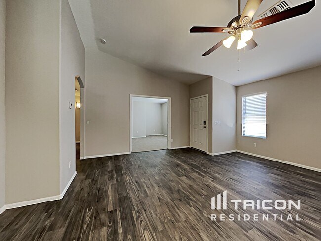 Building Photo - 40175 N Costa Del Sol Dr