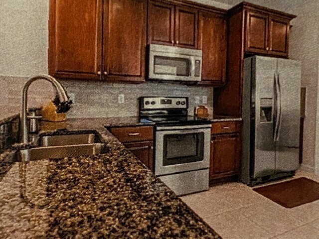 Foto del edificio - 10730 Cetrella Dr