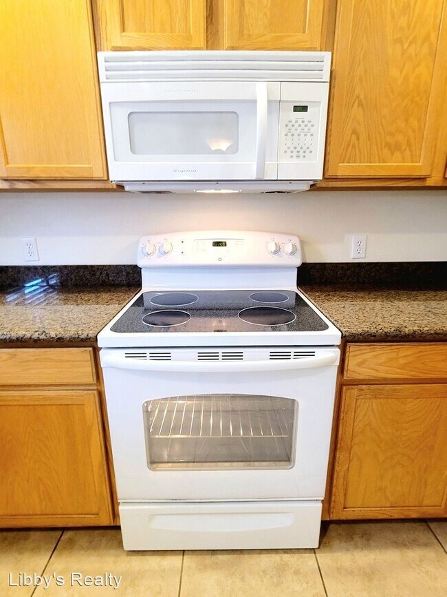 Foto del edificio - 3 br, 2 bath House - 6627 Cahuilla