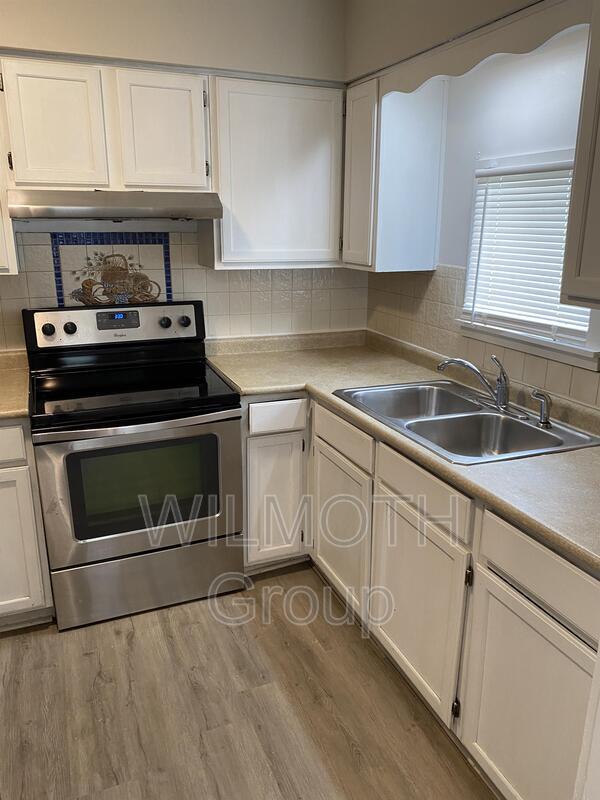 Foto del edificio - 1640 Finley Ave