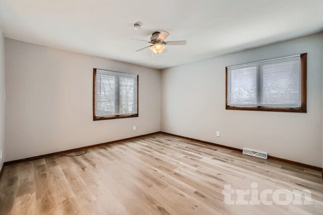 Foto del edificio - 19955 Chili Ave W