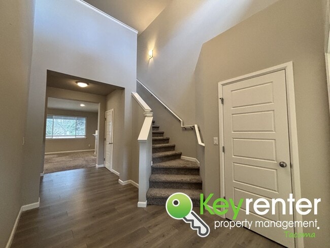 Foto del edificio - Beautiful 4 Bedroom 2.5 Bathroom Tacoma Home for Rent in Secluded Community!