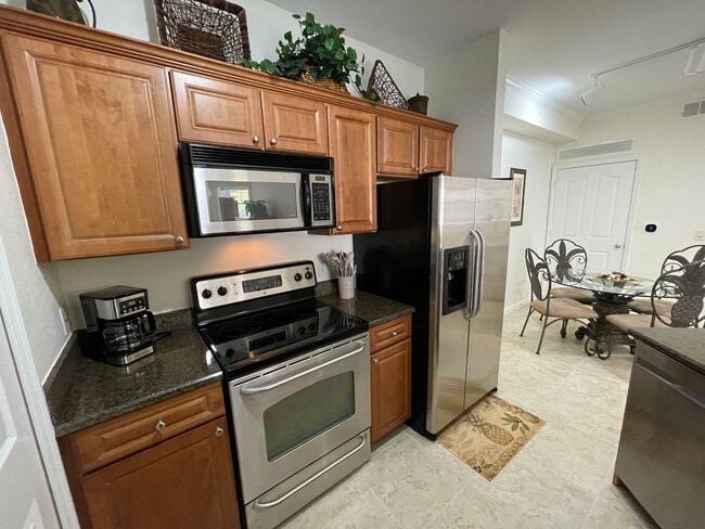 Building Photo - 12935 Violino Ln