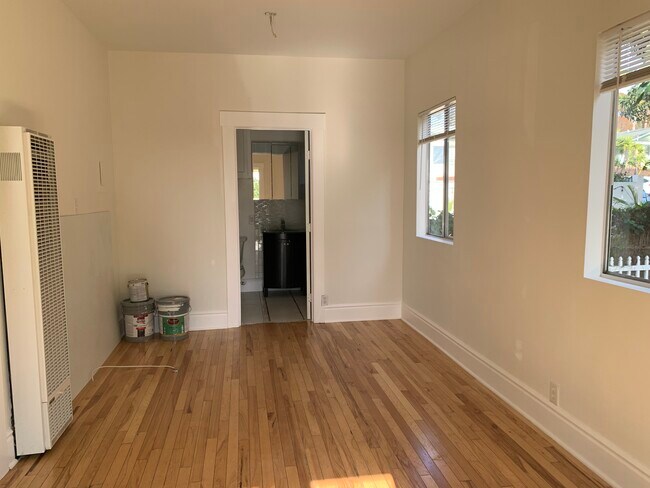 Foto del edificio - 704 N Clementine St