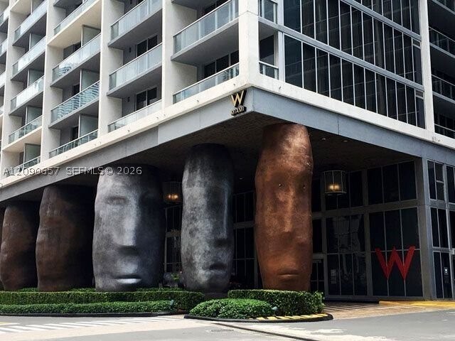 Foto del edificio - 475 Brickell Ave