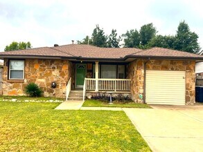 Building Photo - 2816 Orlando Rd