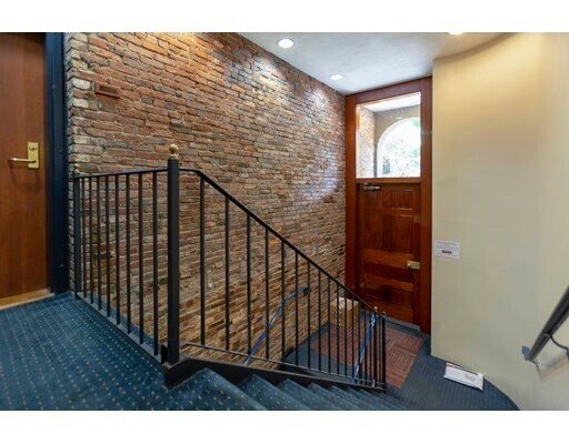 Building Photo - 12 Greenough Ln