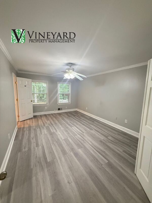 Foto del edificio - 1510 Oak Creek Dr