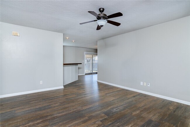 Foto del edificio - 1208 NE 3rd St