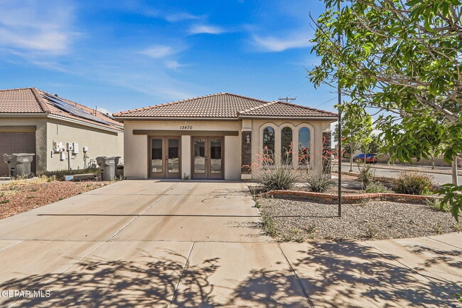 Building Photo - 13470 Everingham St