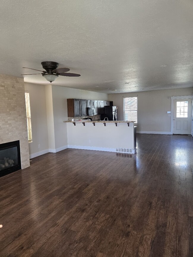 Foto del edificio - 10507 S Oquirrh Lake Rd