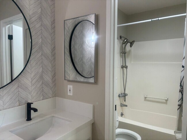 Foto del edificio - 1289 Maple Ct