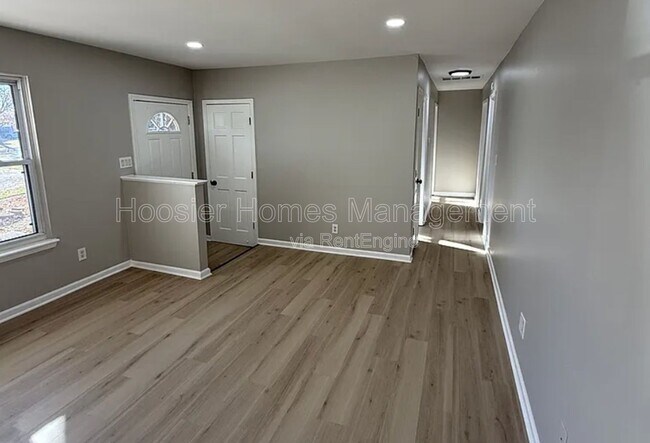 Building Photo - 1412 Wolf Ct