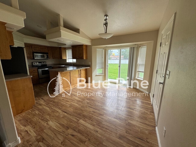 Building Photo - 9478 Garden Grove Ln