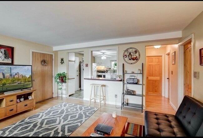 Building Photo - 36 Essex St